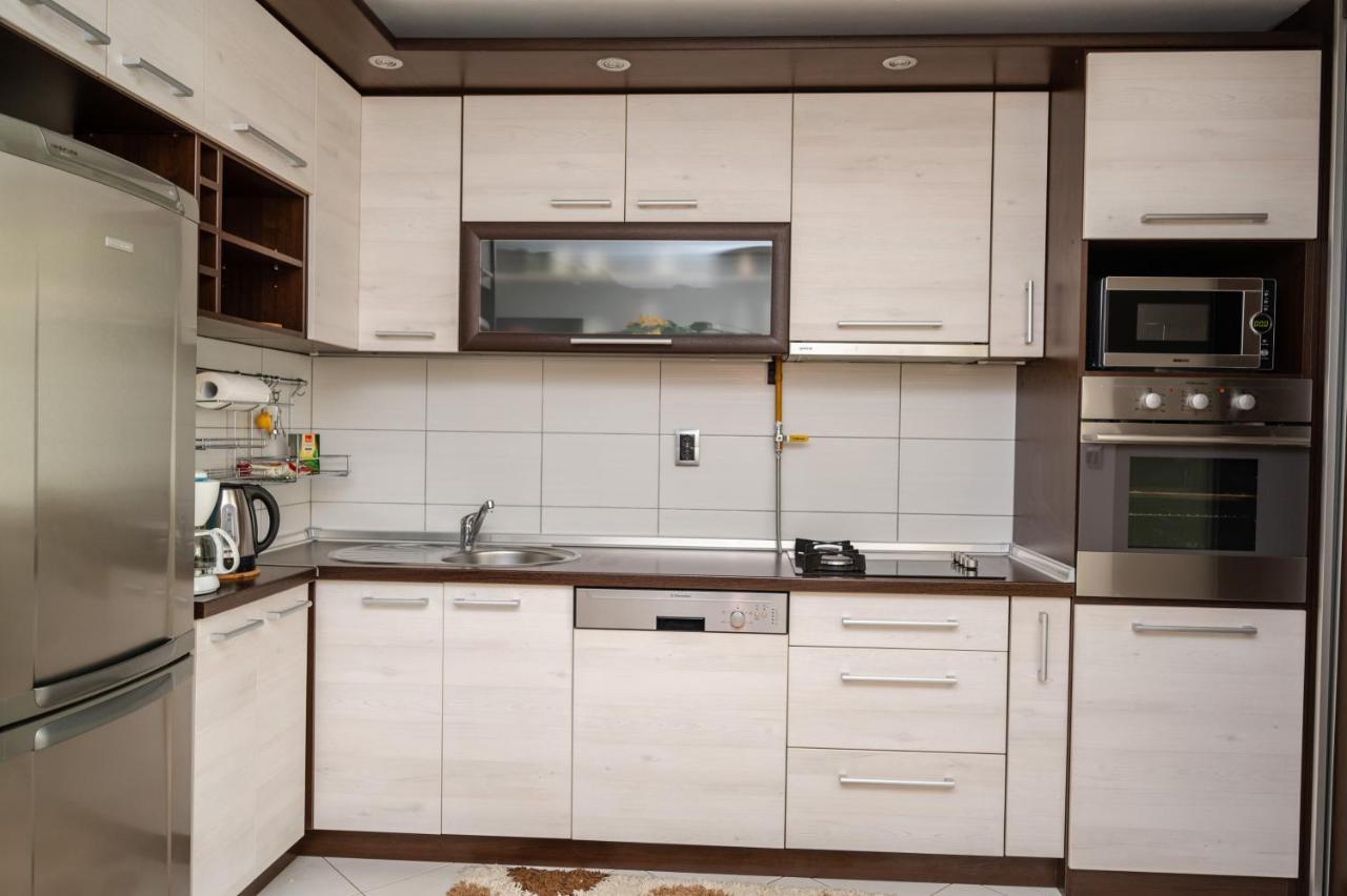 Bright 1Bdr Apartment In The City Center Sarajevo Exterior photo
